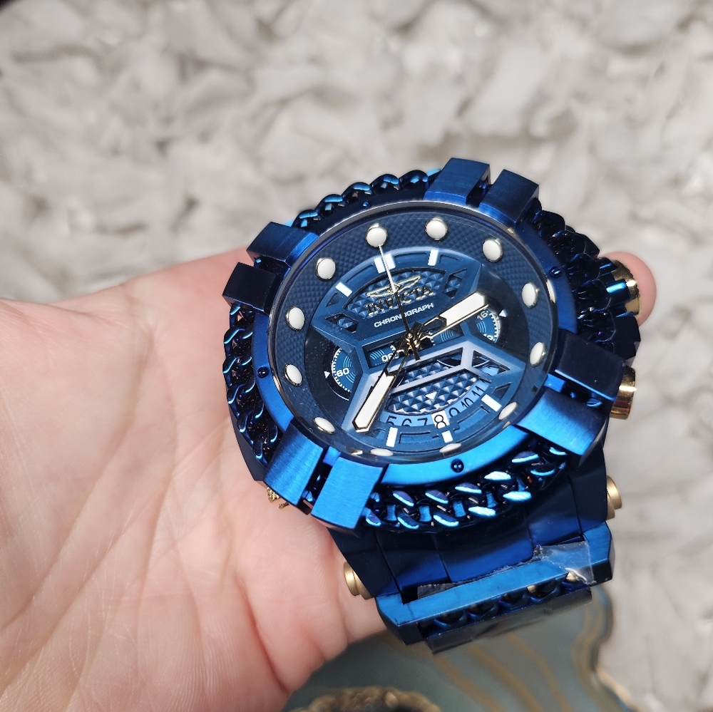 Invicta bolt